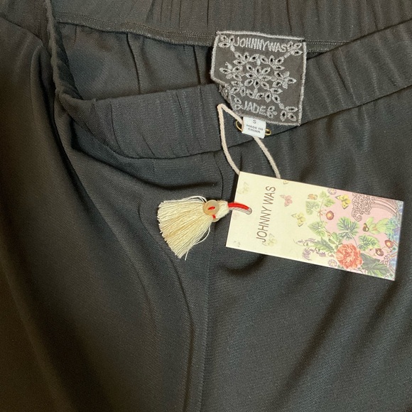 NWT$210 Jade by Johnny Was SMALL Nara Matte Jersey Crop Pants Black - Picture 9 of 12